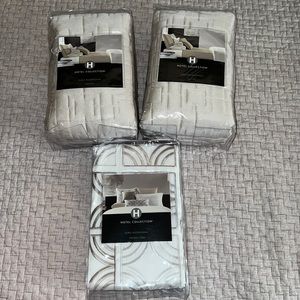 Hotel collection woven cord Euro Shams. Set of 3. New!